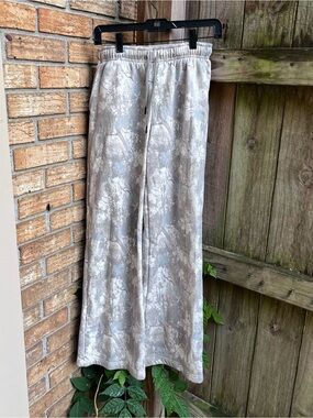 Blue Riot Neutral Camo Print Wide Leg Sweat Pants